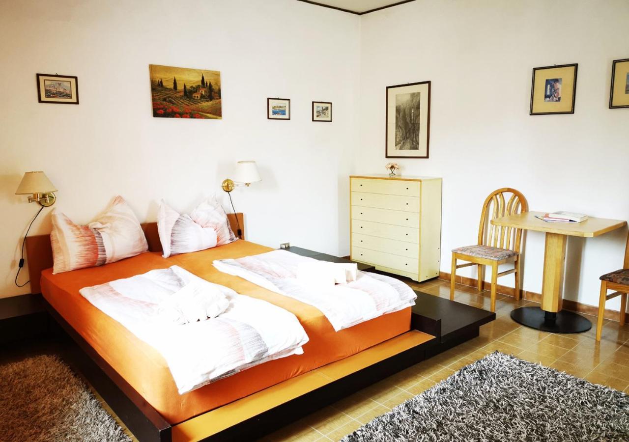 Casa Rustica Con Giardino Βίλα Caprino Veronese Εξωτερικό φωτογραφία
