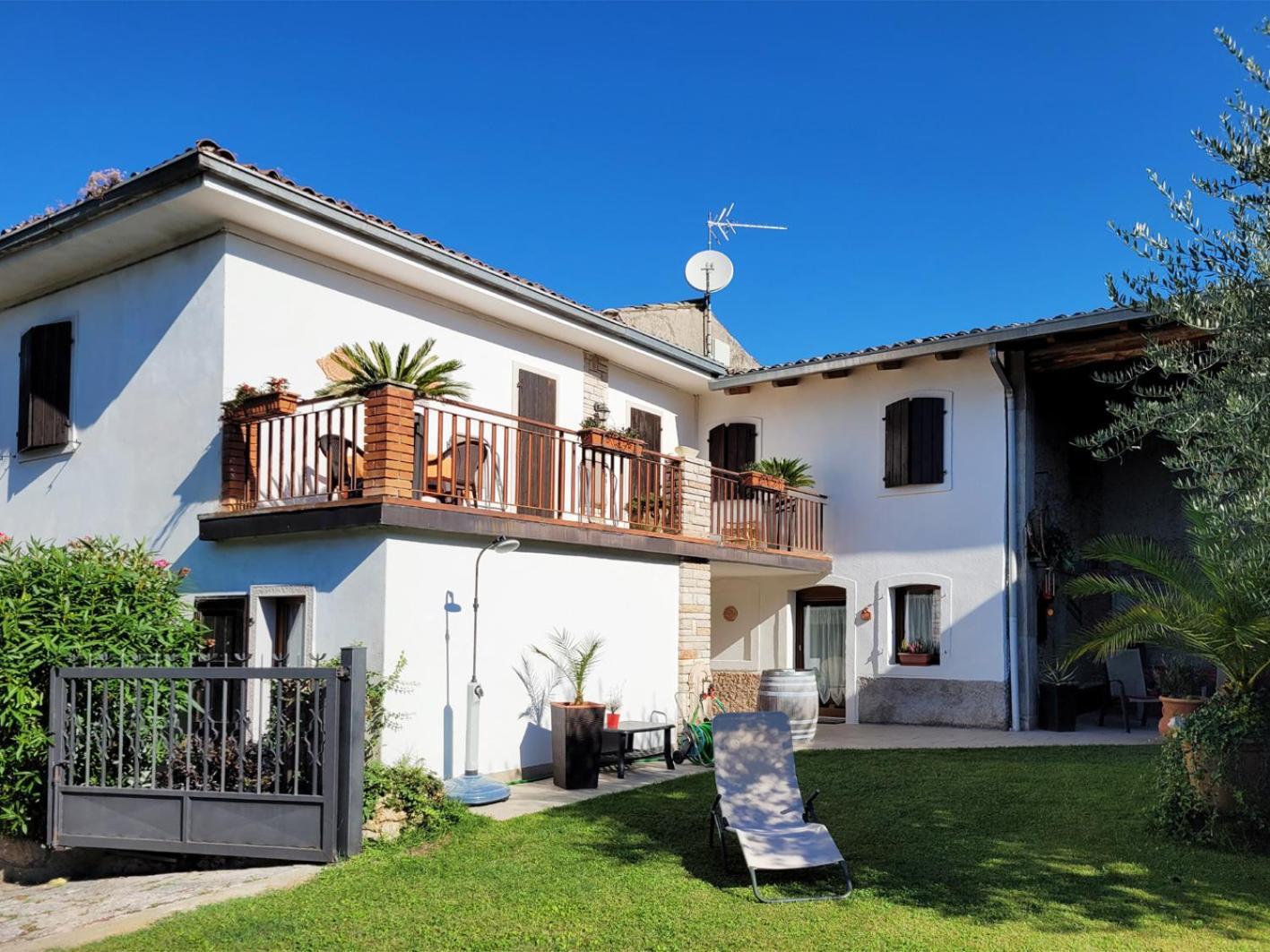 Casa Rustica Con Giardino Βίλα Caprino Veronese Εξωτερικό φωτογραφία